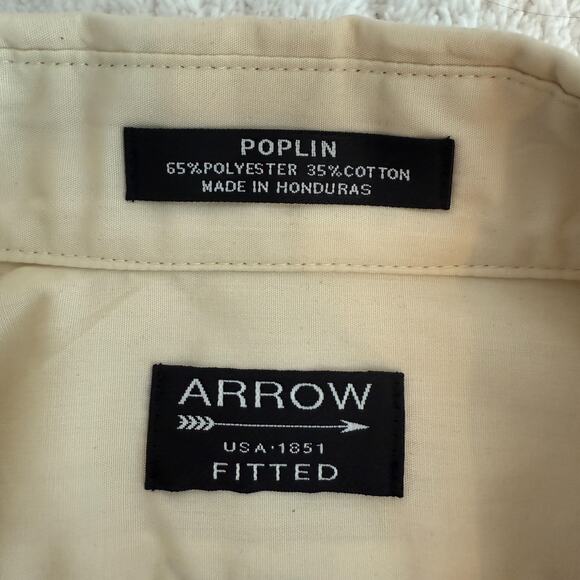 Arrow Men's Fitted Cream Button Down Long Sleeve Dress Shirt Size Medium Career - Picture 3 of 15